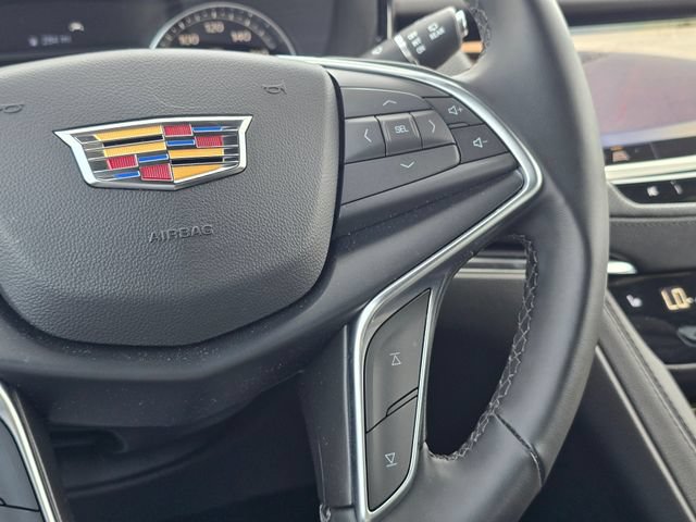 Used 2025 Cadillac XT5 Luxury AWD/4WD image 31