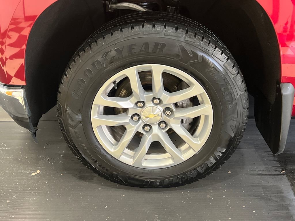 Used 2019 Chevrolet Silverado 1500 LT w/ All-Star Edition AWD/4WD image 7