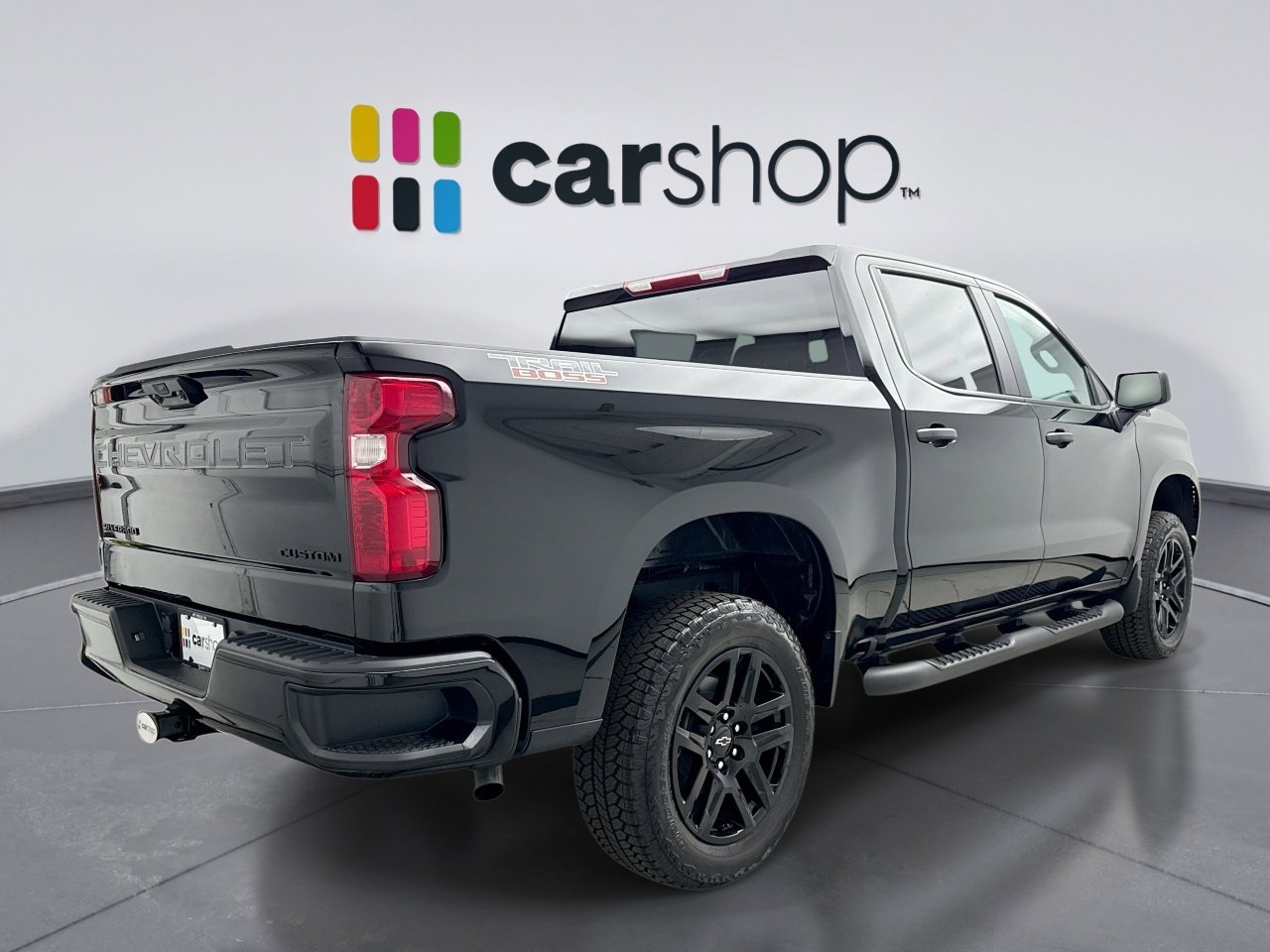 Used 2026 Chevrolet Silverado 1500 Custom Trail Boss w/ LPO, Dark Essentials Package AWD/4WD image 5