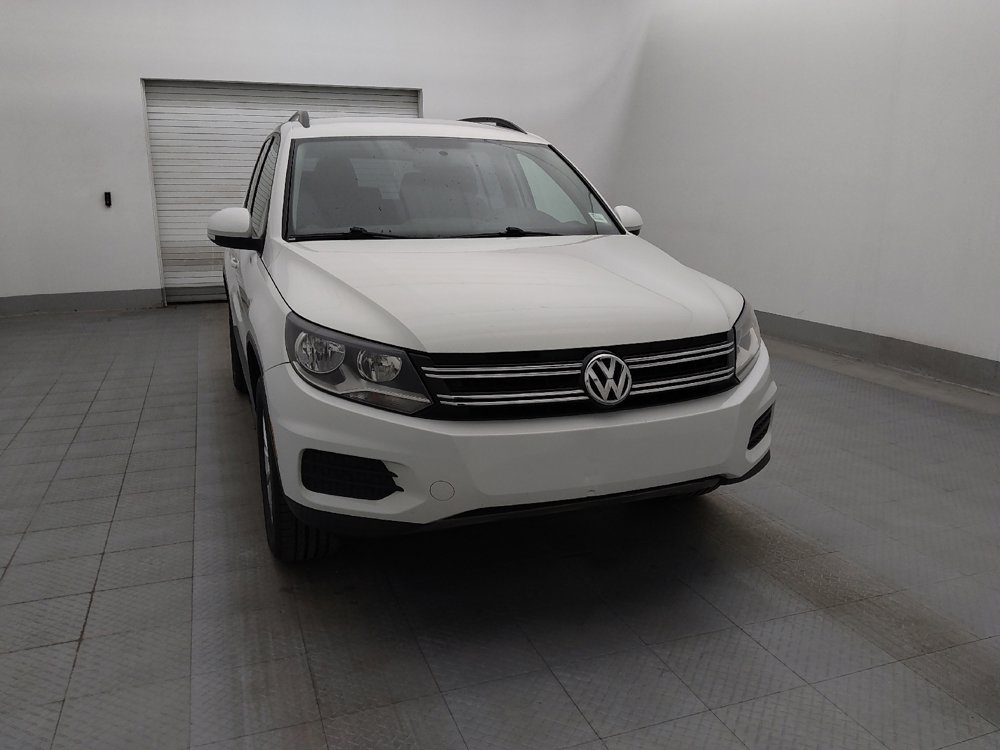 Used 2017 Volkswagen Tiguan Limited w/ Premium Package image 14