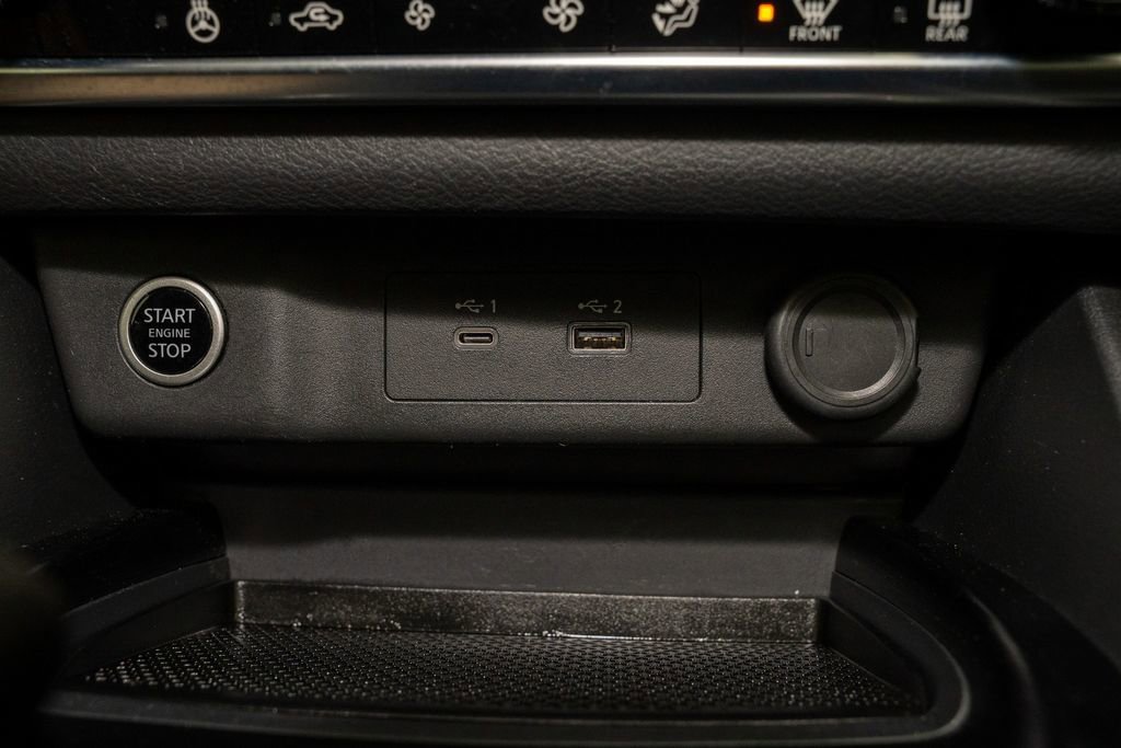 Certified 2023 Nissan Rogue SV w/ SV Premium Package image 17