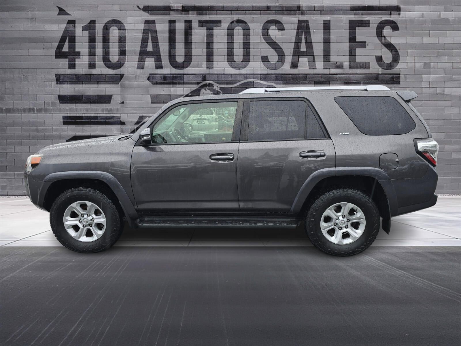 Used 2017 Toyota 4Runner SR5 Premium image 7