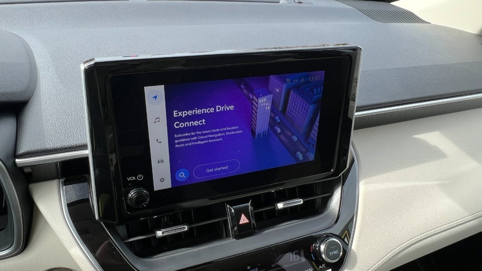 Used 2023 Toyota Corolla Cross XLE w/ Convenience Package image 20