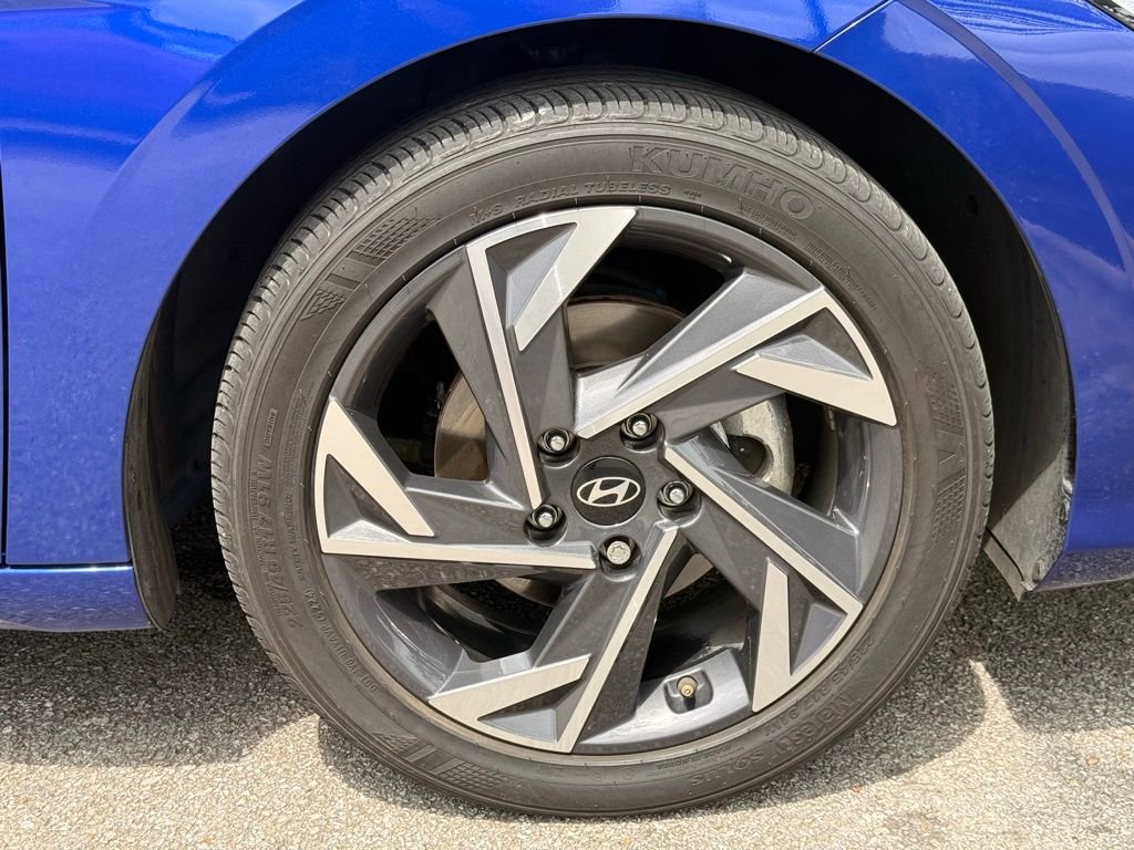 Used 2025 Hyundai Elantra Sport image 39
