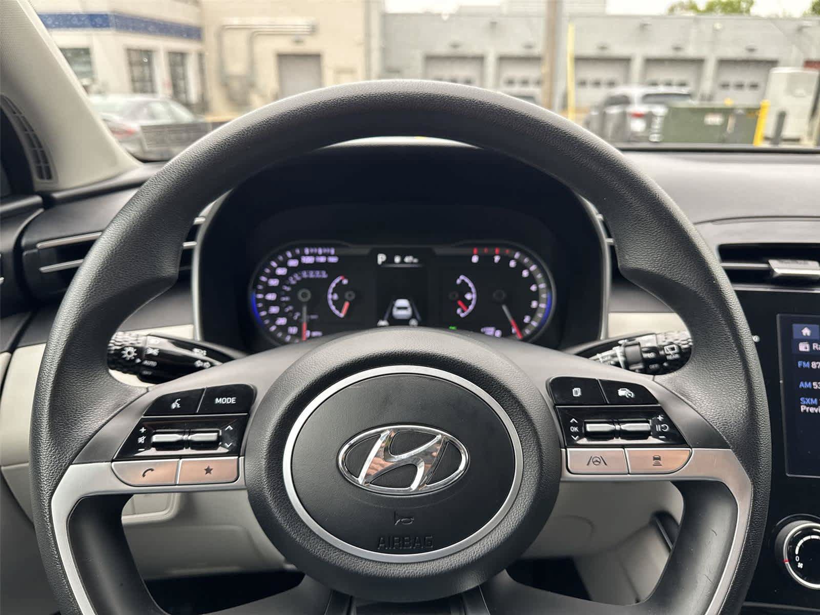 Used 2023 Hyundai Tucson SEL AWD/4WD image 16