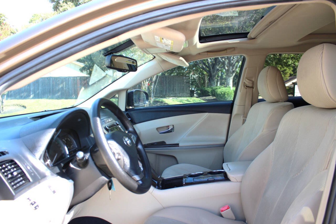 Used 2010 Toyota Venza w/ Security Pkg FWD image 11