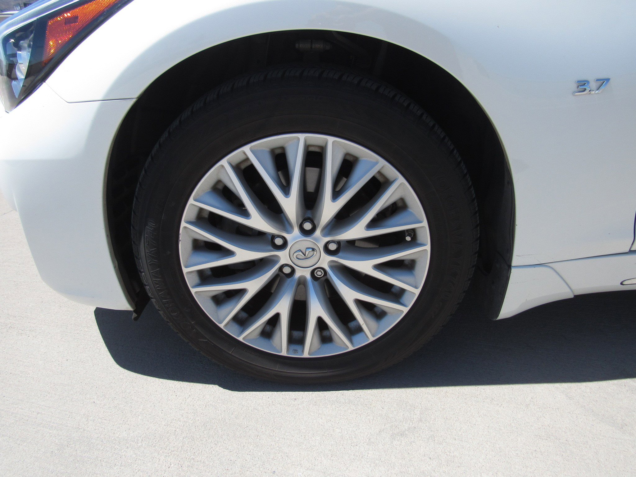 Used 2016 INFINITI Q70 L 3.7 w/ Deluxe Touring Package image 4
