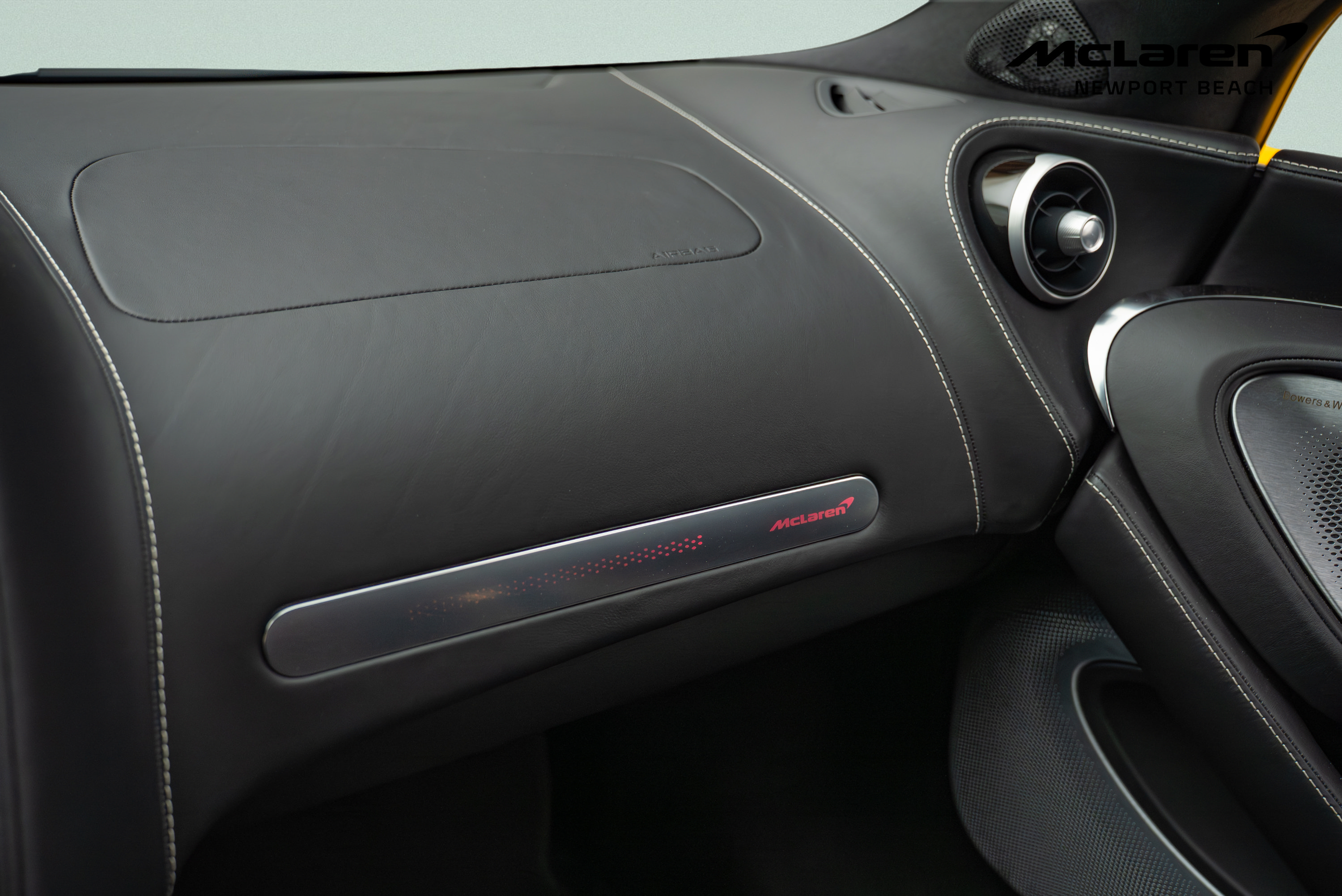 Used 2025 McLaren GTS RWD image 20