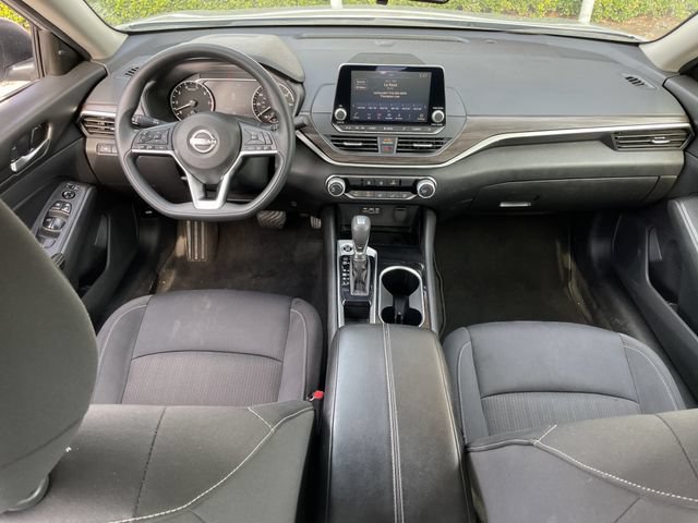 Used 2024 Nissan Altima 2.5 SV FWD image 10