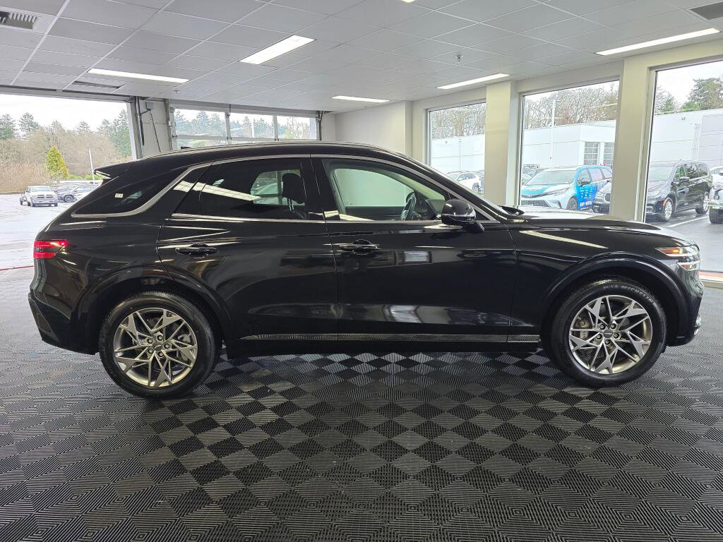 Used 2025 Genesis GV70 2.5T image 3