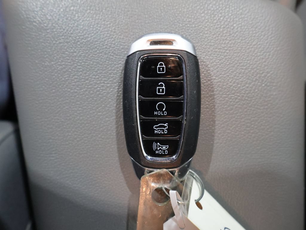 Used 2023 Hyundai Elantra SEL w/ Convenience Package FWD image 25