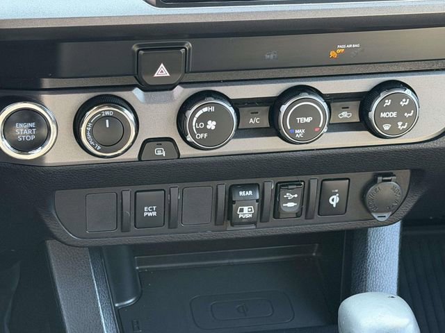 Used 2019 Toyota Tacoma TRD Off-Road image 15