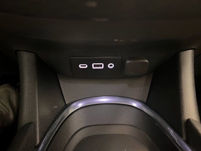 Used 2024 Chevrolet Malibu LT image 27