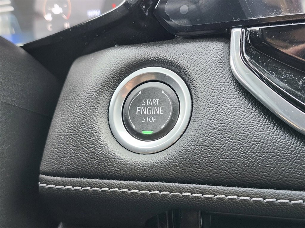 Used 2024 Chevrolet Colorado LT w/ LT Convenience Package II image 22