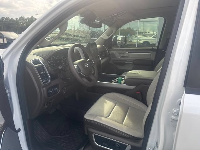 Used 2025 RAM 1500 Laramie AWD/4WD image 13