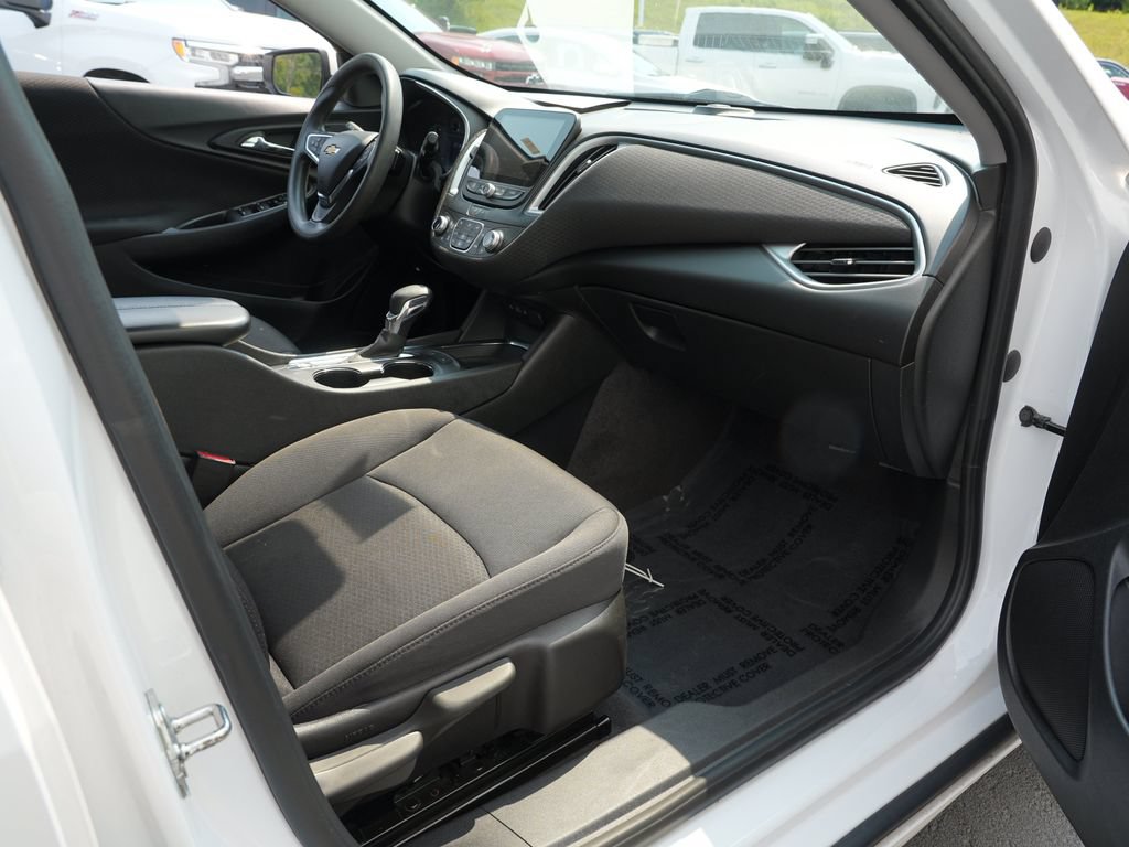 Used 2023 Chevrolet Malibu LT w/ Driver Confidence Package FWD image 29