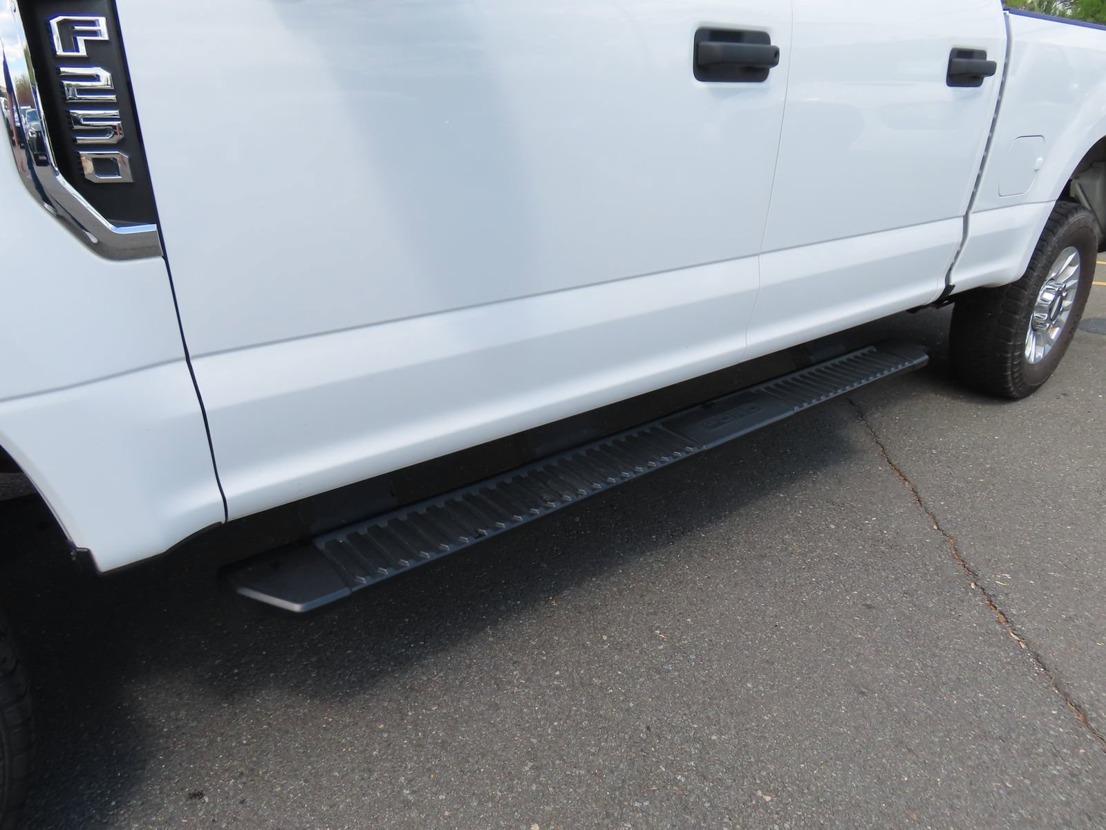 Used 2020 Ford F250 XL w/ STX Appearance Package image 9