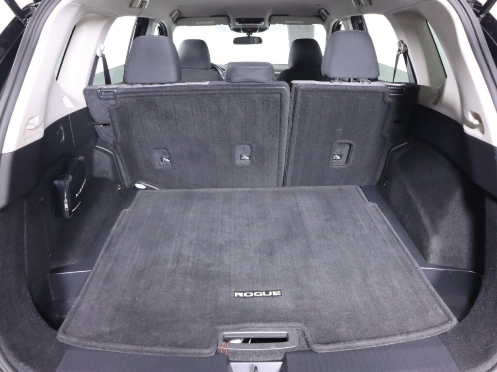 Used 2022 Nissan Rogue SV AWD/4WD image 34