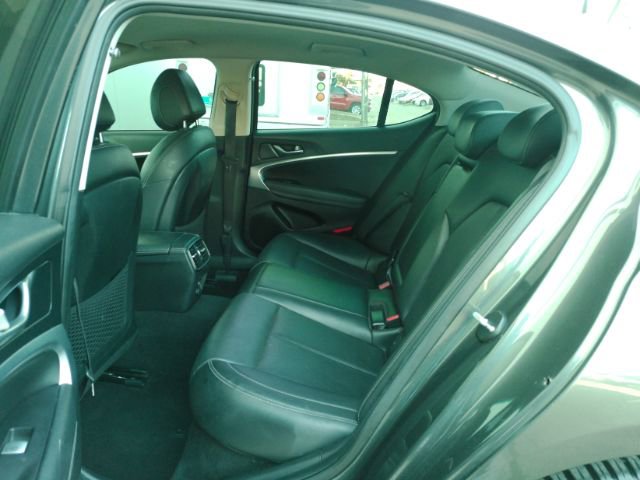 Used 2020 Genesis G70 2.0T image 19