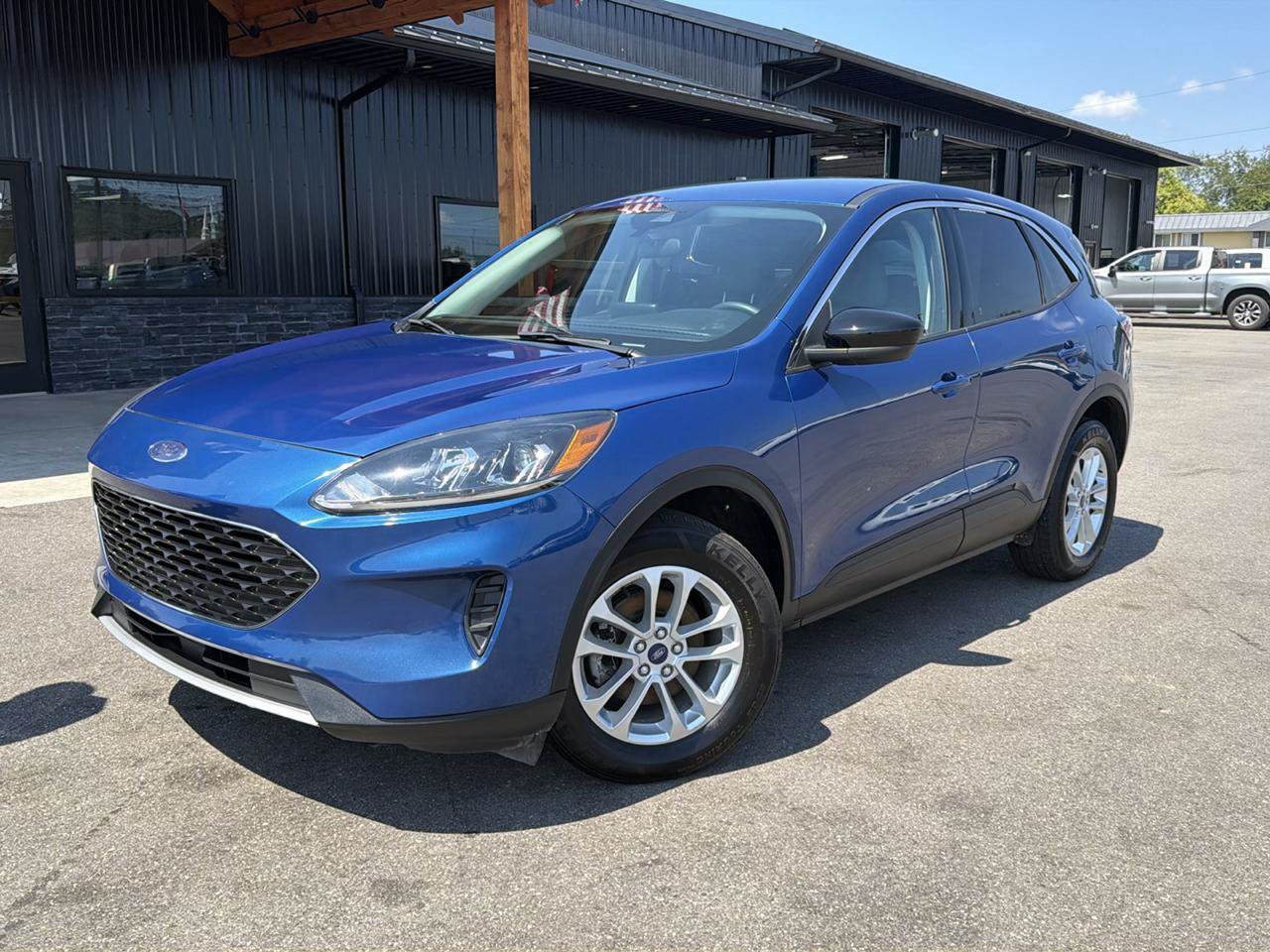 Used 2022 Ford Escape SE AWD/4WD image 1