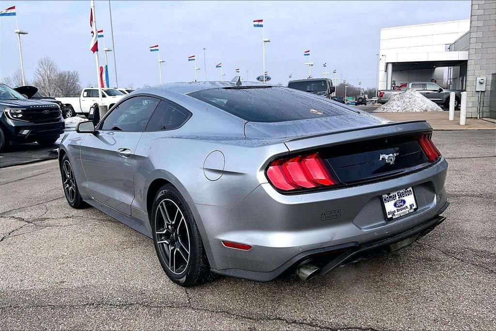 Used 2022 Ford Mustang Premium image 3