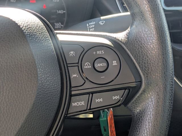 Used 2025 Toyota Corolla LE FWD image 18