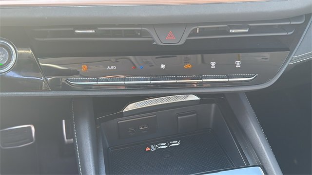 Certified 2025 Buick Envision Sport Touring image 20