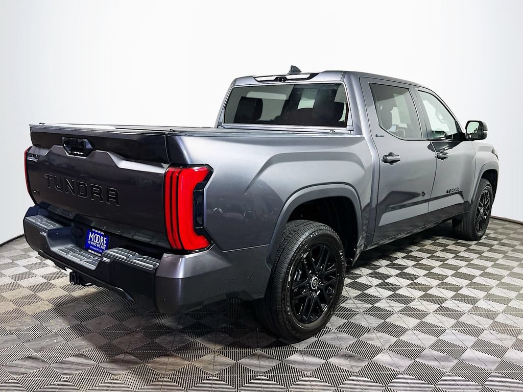 Used 2024 Toyota Tundra Limited AWD/4WD image 7