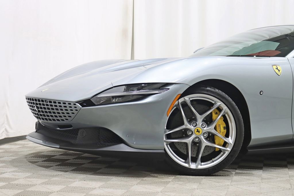 Used 2022 Ferrari Roma RWD image 4