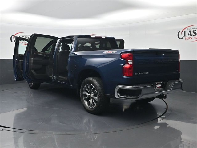 Used 2023 Chevrolet Silverado 1500 LT image 33