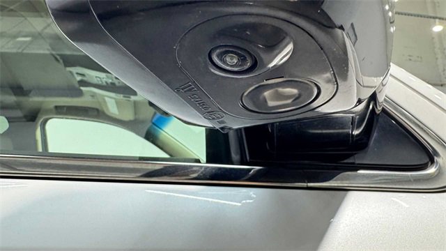 Used 2018 Cadillac Escalade ESV Premium Luxury image 14