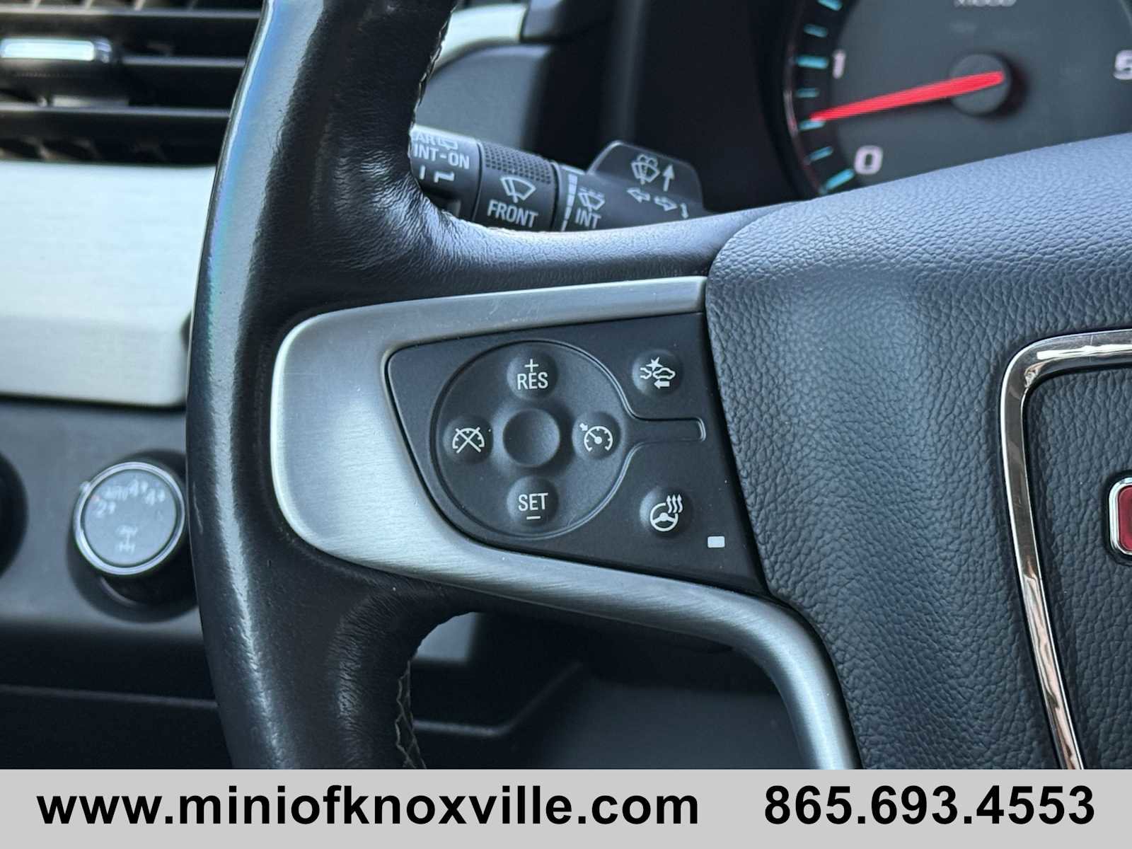 Used 2018 GMC Yukon SLT w/ Open Road Package image 16