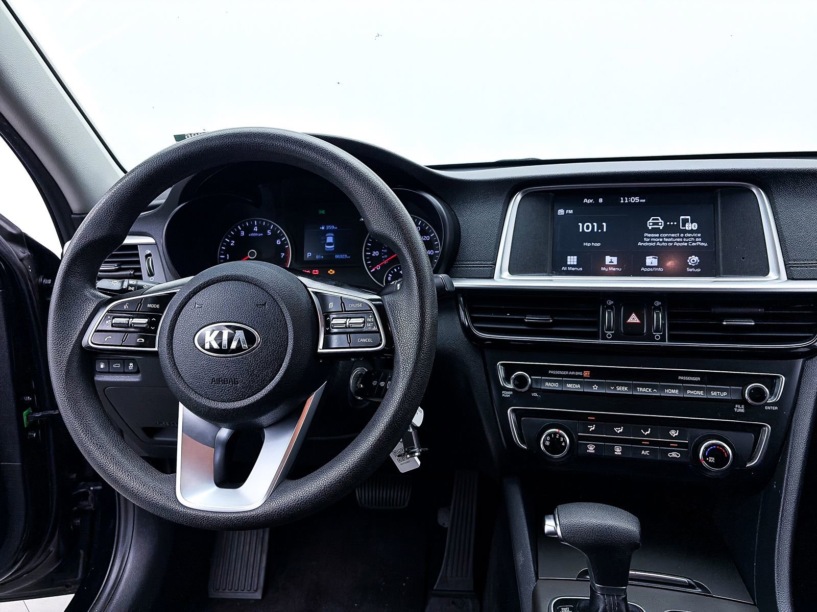 Used 2020 Kia Optima LX image 2