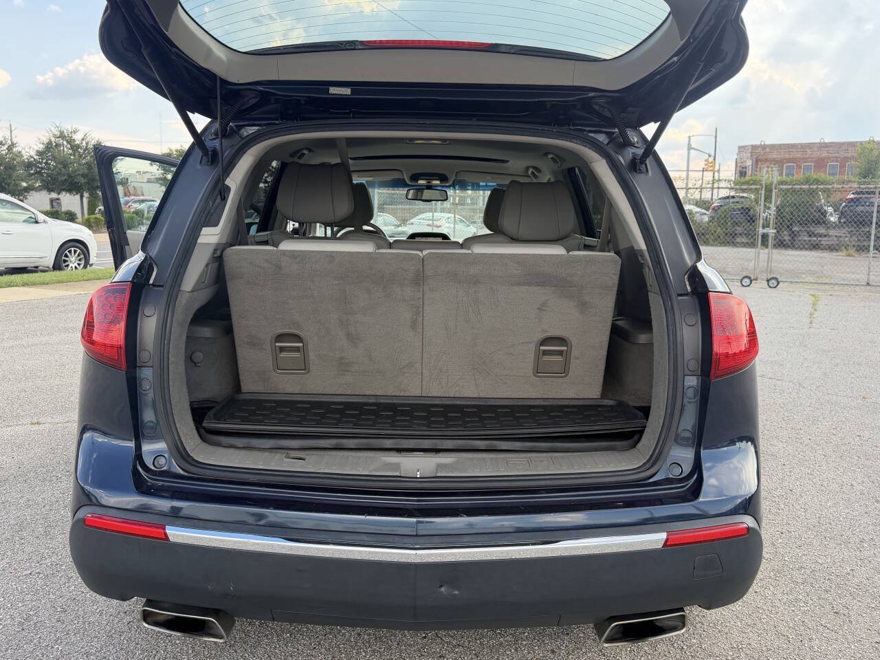 Used 2011 Acura MDX w/ Technology Package AWD/4WD image 23