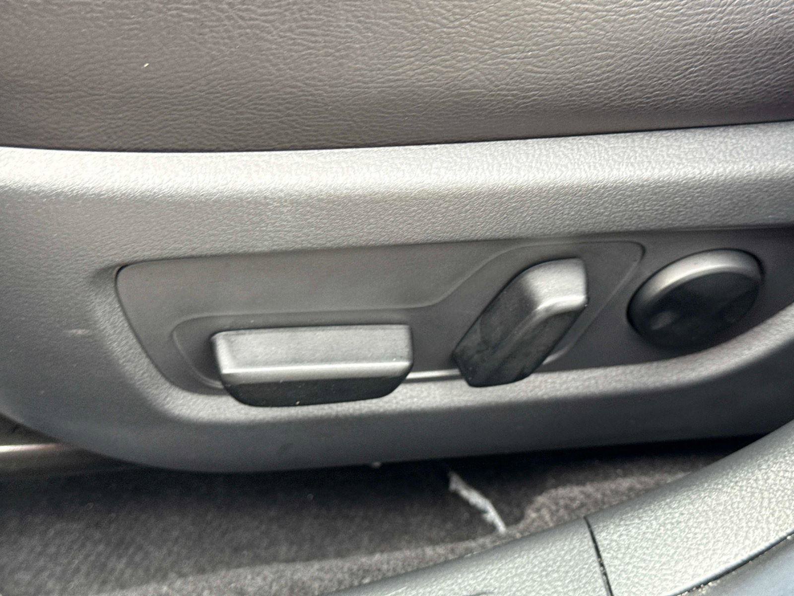 Certified 2025 MAZDA CX-50 2.5 Hybrid w/ Weather Package image 24