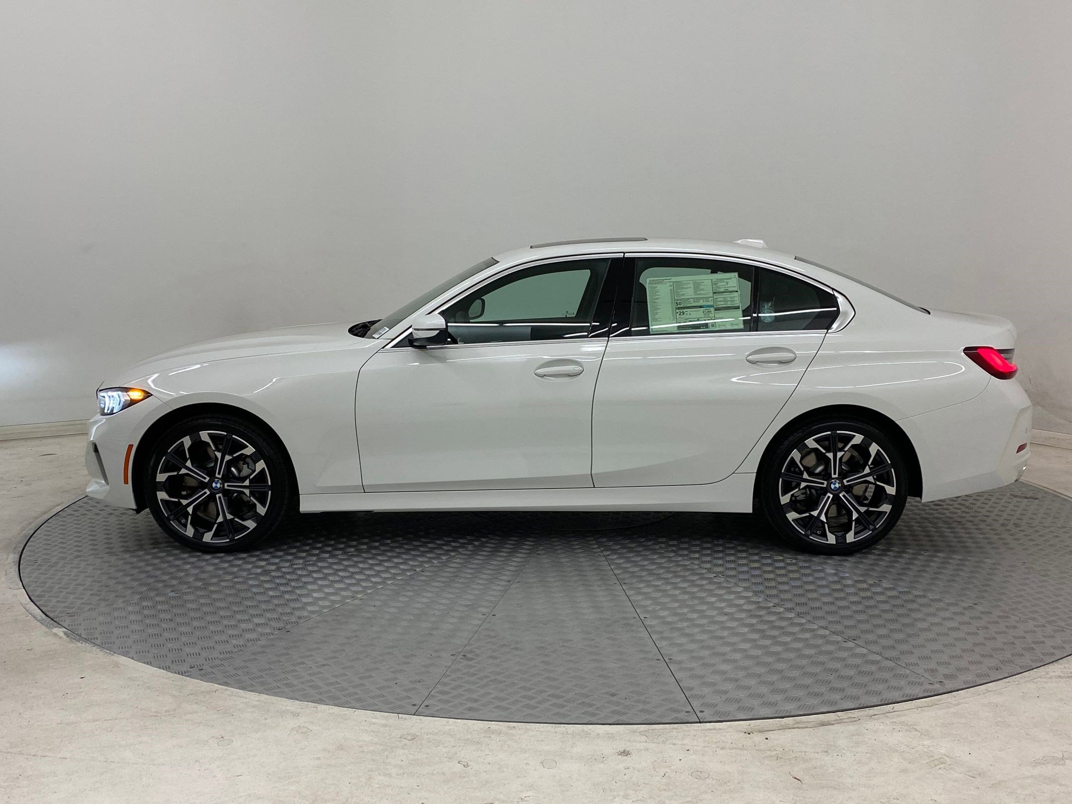 New 2025 BMW 330i xDrive Sedan w/ Convenience Package image 2