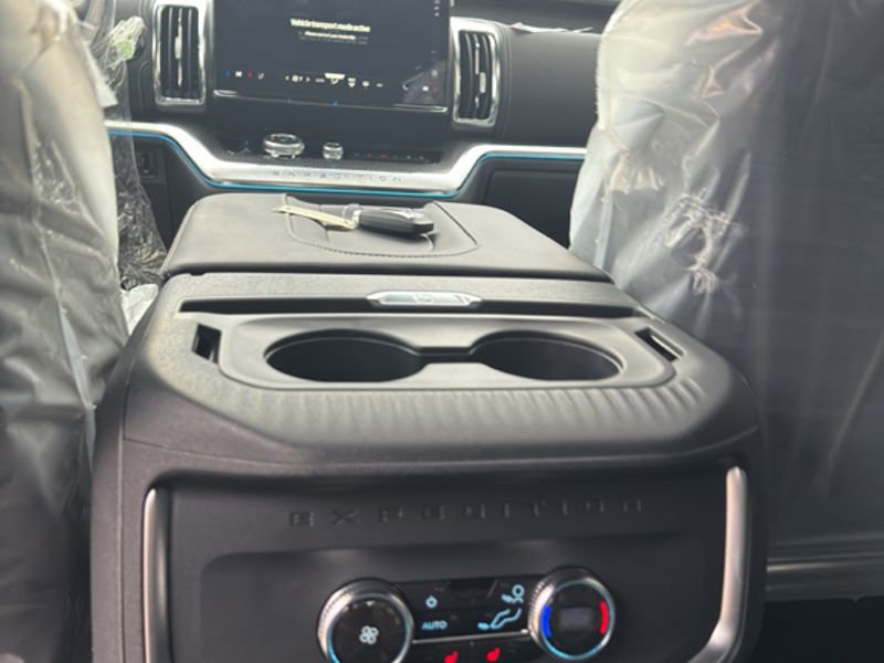 New 2026 Ford Expedition Max Platinum image 14