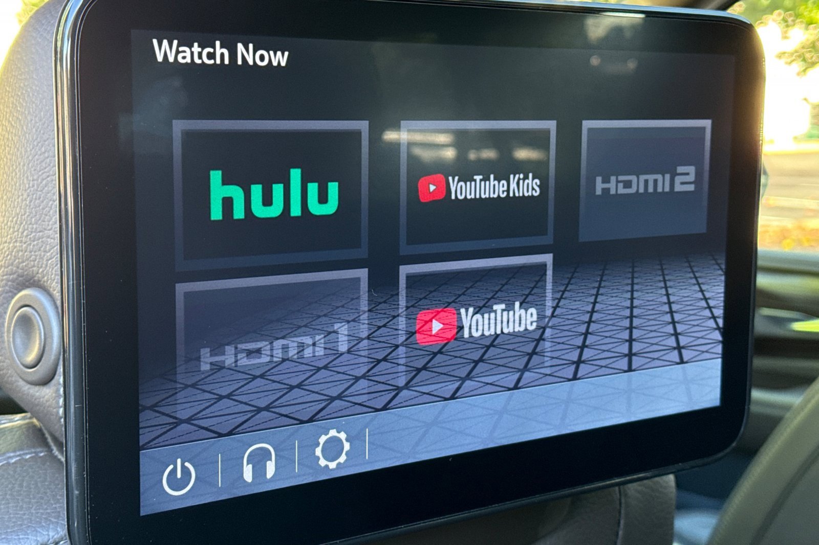 Used 2024 GMC Yukon XL Denali w/ Denali Reserve Package image 19