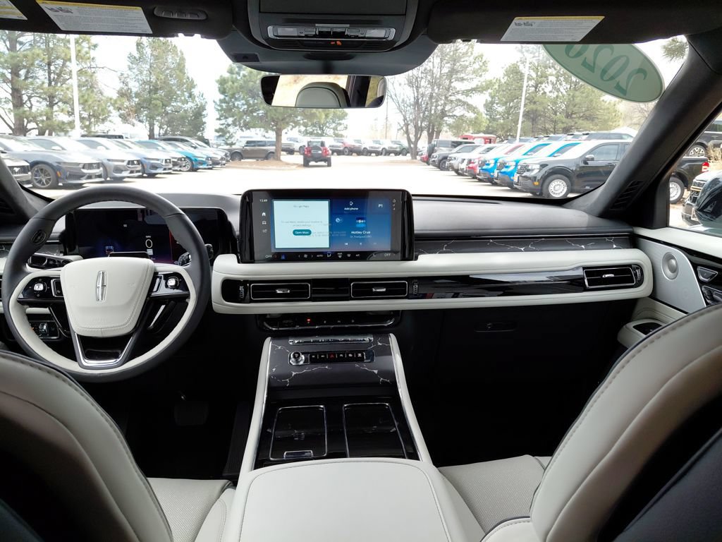 New 2026 Lincoln Aviator Black Label w/ Jet Appearance Package AWD/4WD image 40