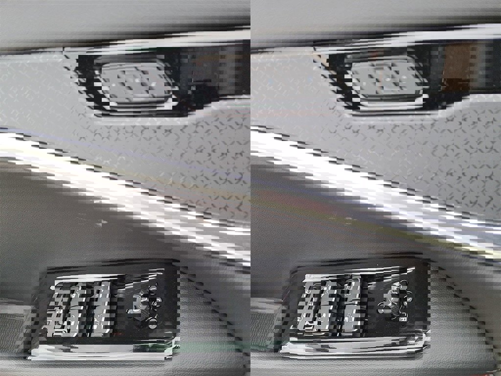 New 2025 Jeep Wagoneer S Limited image 30