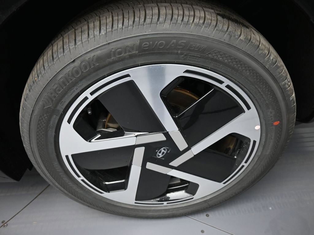 New 2026 Hyundai Ioniq 9 Limited image 15