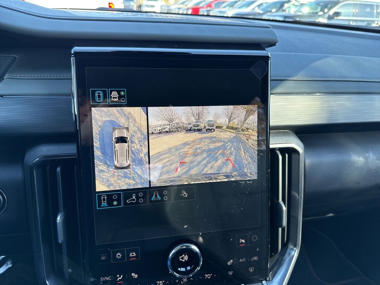 New 2026 GMC Acadia AT4 image 17