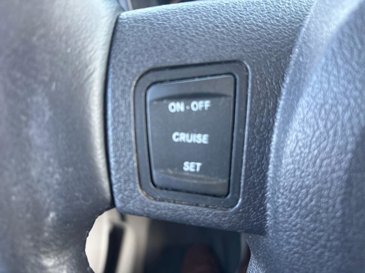 Used 2007 Jeep Commander Limited w/ Trailer Tow Group IV image 12