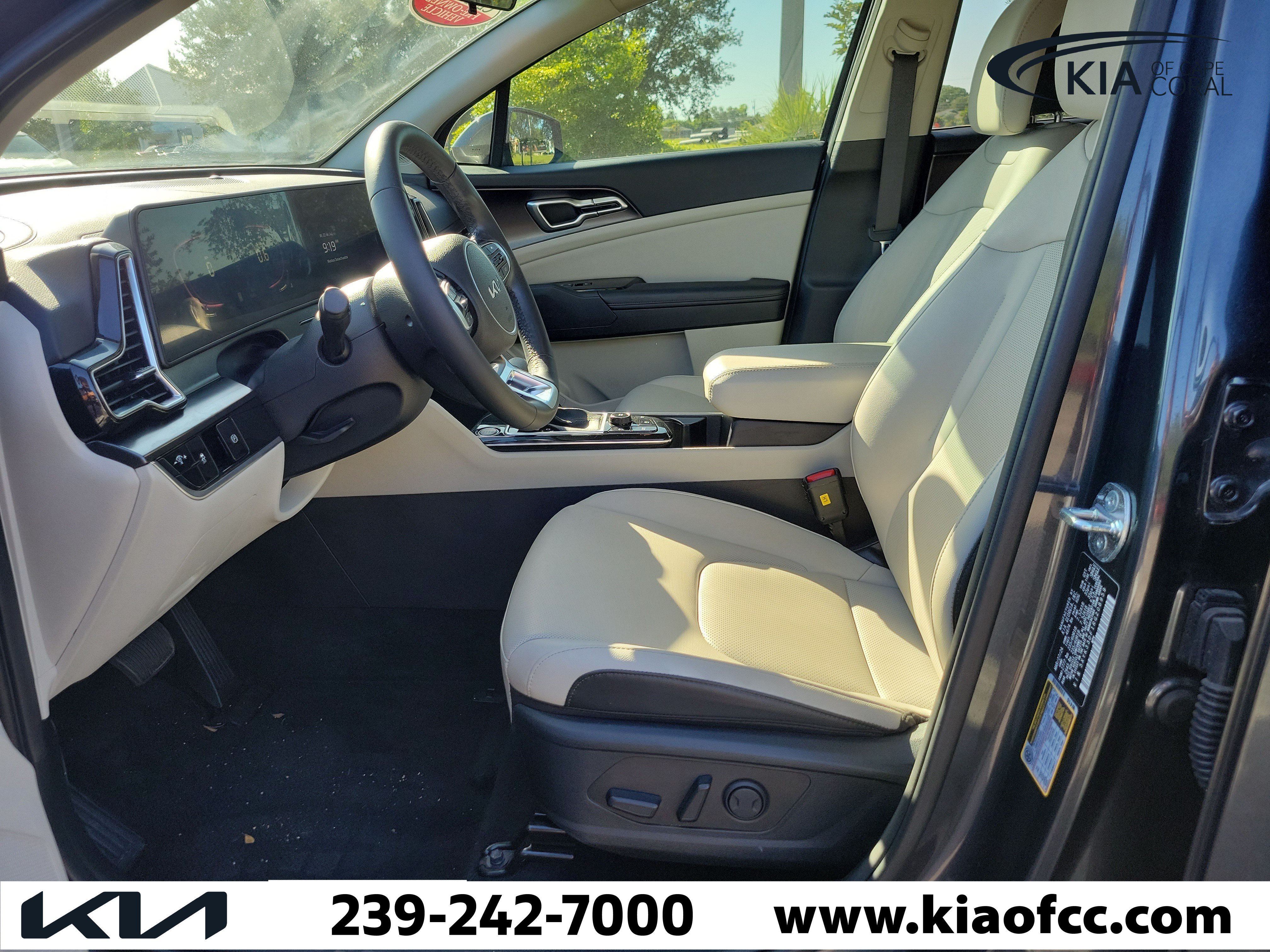 Certified 2024 Kia Sportage EX FWD image 19