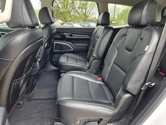 Used 2025 Kia Telluride S image 26