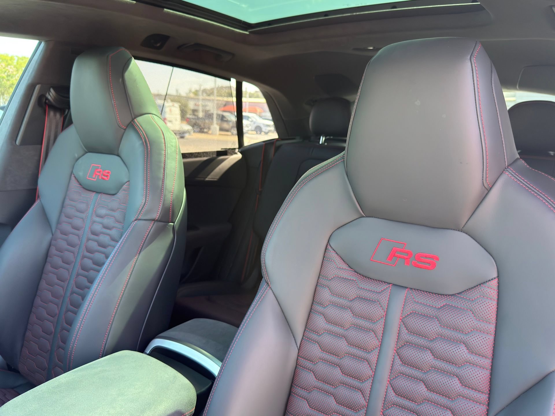 Used 2025 Audi RS Q8 performance AWD/4WD image 10