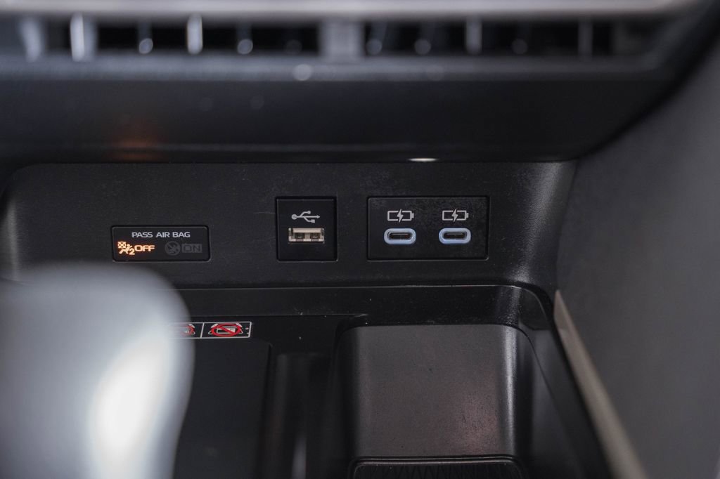 Used 2025 Toyota Camry LE FWD image 22