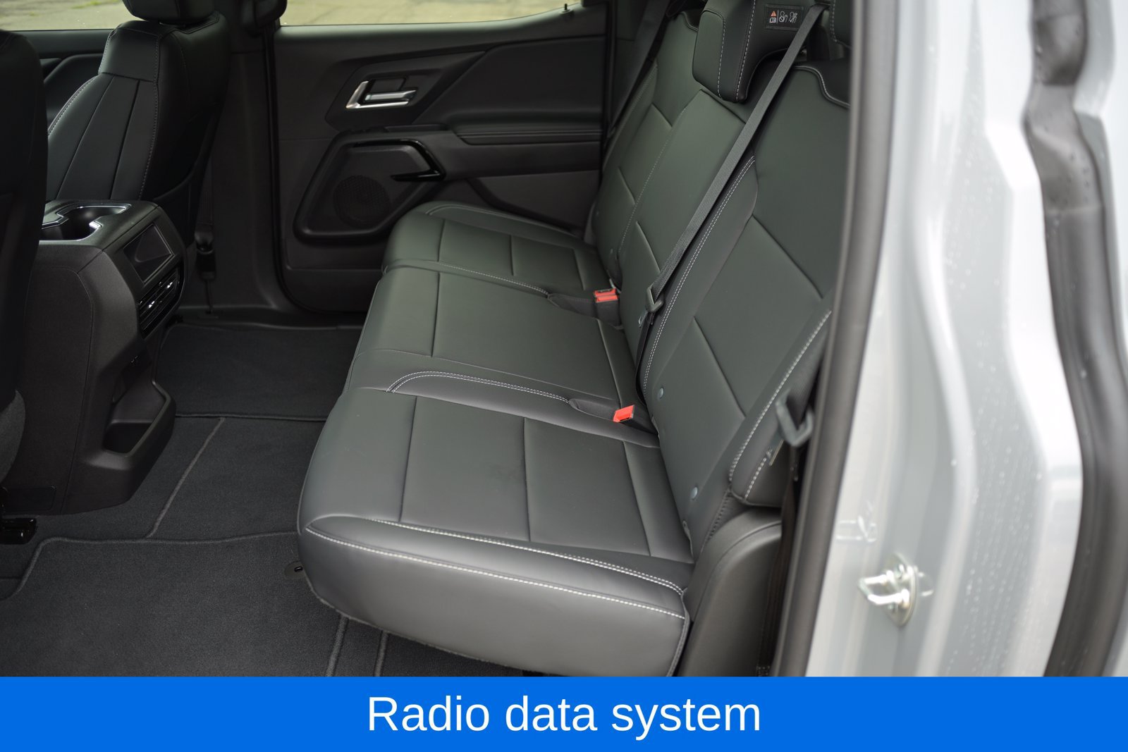 Used 2026 Chevrolet Silverado EV LT AWD/4WD image 33