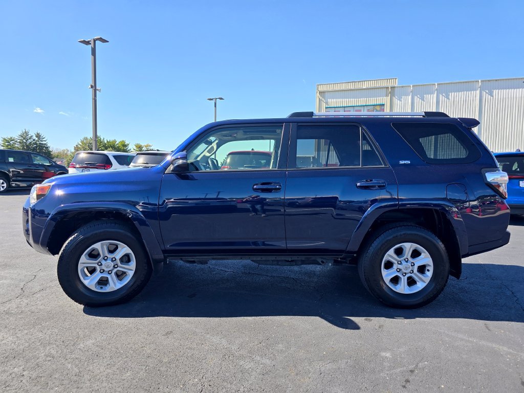 Used 2024 Toyota 4Runner SR5 Premium w/ Moonroof Package AWD/4WD image 4