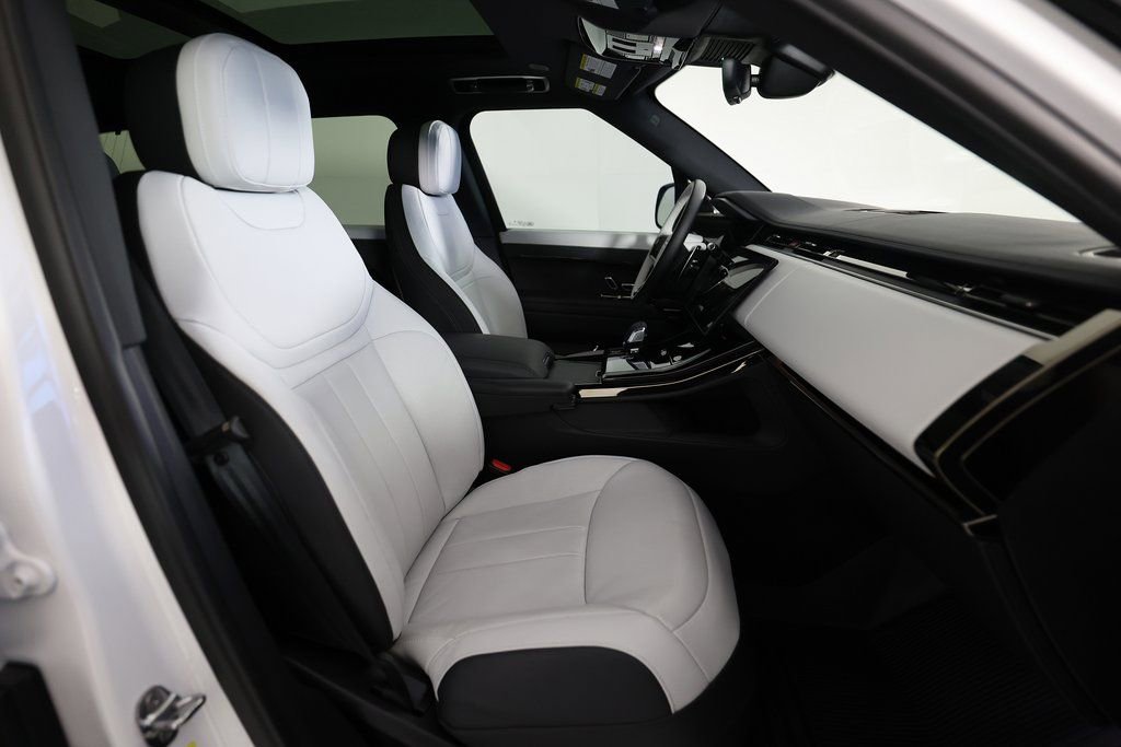 Used 2025 Land Rover Range Rover Sport Dynamic SE image 10